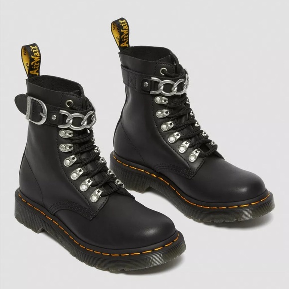 DR MARTENS 1460 PASCAL CHAIN LACE UP BOOTS Style #: R27266001 woman size 7⭐️⭐️ - Picture 3 of 17